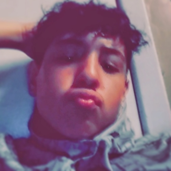 Meet your Posher, Erik - Picture 1 of 1